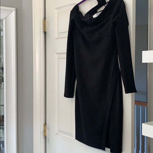 Black Long-Sleeve Formal Dress with choker - Picture 5 of 6